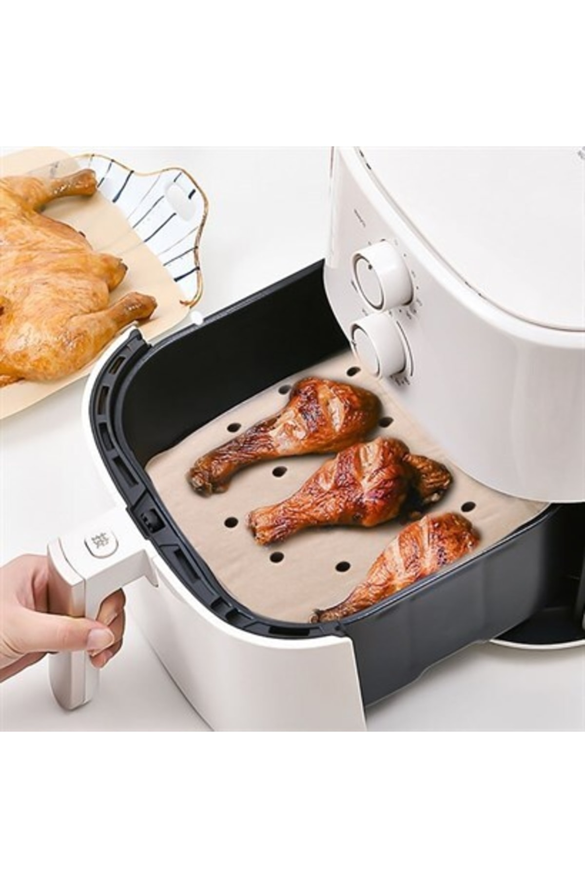 50%20Adet%20Air%20Fryer%20Pişirme%20Kağıdı%20Delikli%20Kare%20Model%20Tek%20Kullanımlık